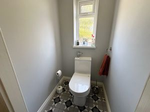 Separate W/C- click for photo gallery